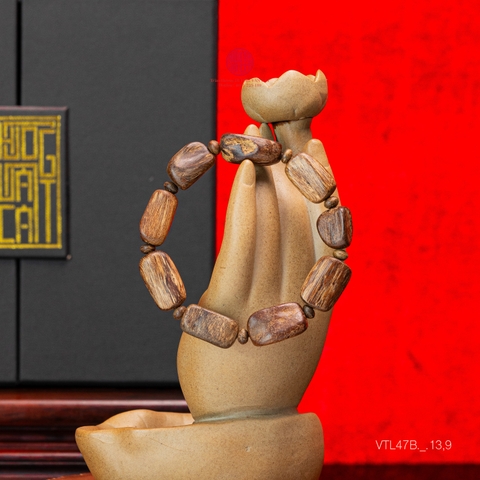 Vòng tay Trầm Hương cận chìm hạt tự nhiên cho nam (size trung)