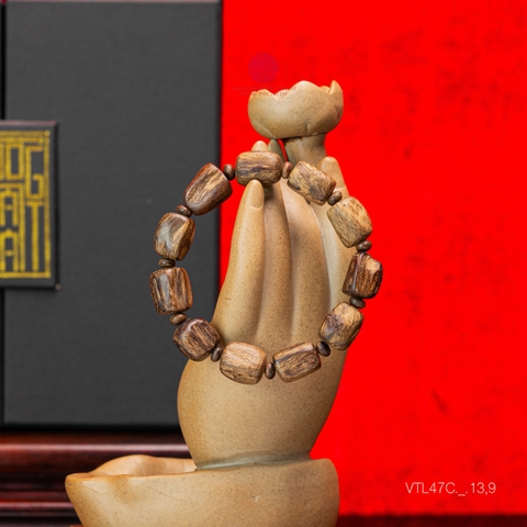 Vòng tay Trầm Hương cận chìm hạt tự nhiên cho nam(size nhỏ)