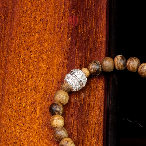 Vòng tay Trầm Hương cho nữ 6 li cận chìm mix Ngọc