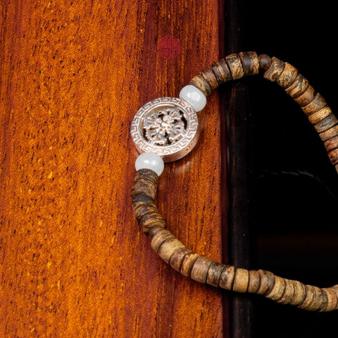 Vòng tay Trầm Hương cho nữ 5 li cận chìm mix ngọc