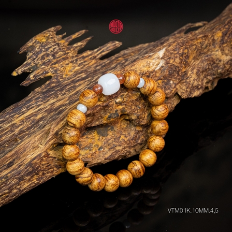 Vòng trầm hương tròn banh quầng 10 li mix ngọc trắng