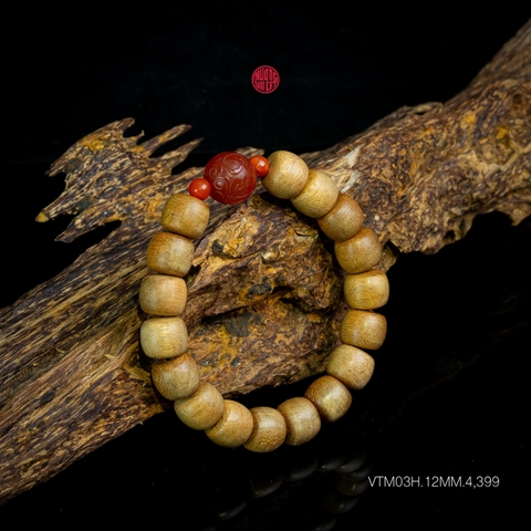 Vòng trầm hương tròn banh 12 li mix đá đỏ