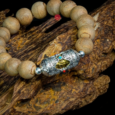 Vòng trầm hương tốc già tròn 12 li mix Bạc