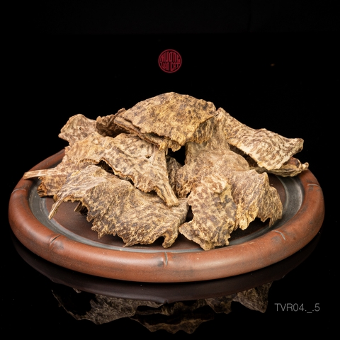 Vụn trầm kiến cao cấp ( giá 50 gram )