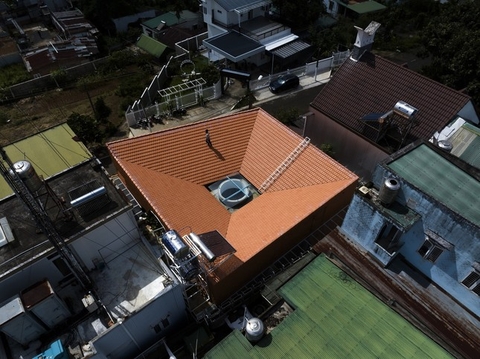 Ngói Đất Sét Nung – Hơi Thở Truyền Thống Trong Kiến Trúc Hiện Đại