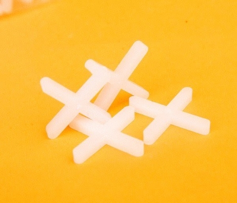 Phân biệt ke nhựa cân bằng, ke chữ thập