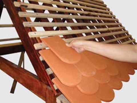 Hướng dẫn kỹ thuật lợp ngói vảy cá đơn giản và đúng quy trình