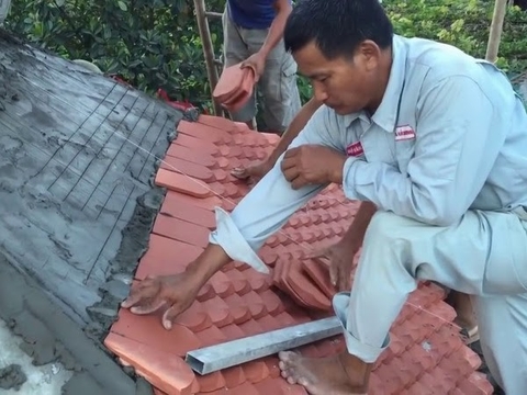 Cách lợp ngói mũi hài đúng kỹ thuật giúp công trình bền đẹp