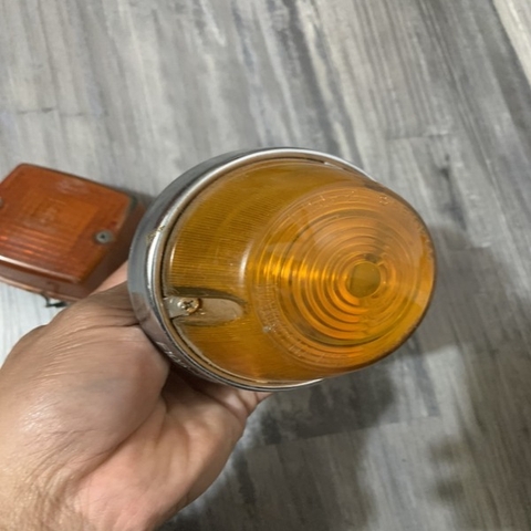 ĐÈN BÁO CẦN XE KATO