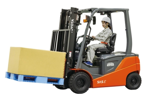 Xe nâng điện ngồi lái Toyota 8FBN 1.5T - 3.0T