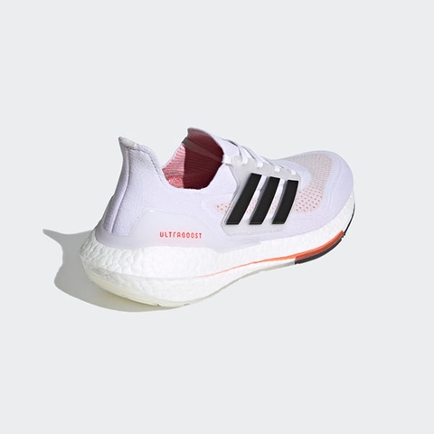 Giày ULTRABOOST 21