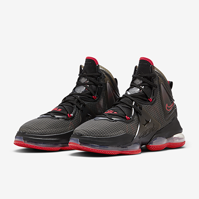 LeBron 19