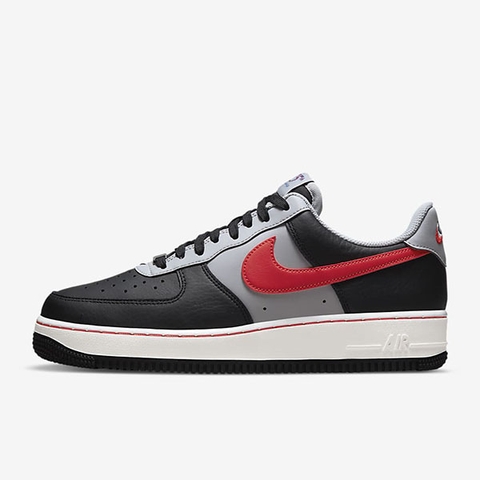 Nike Air Force 1 07 LV8