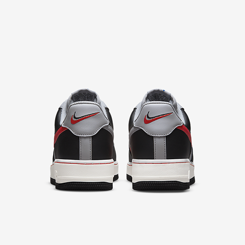 Nike Air Force 1 07 LV8