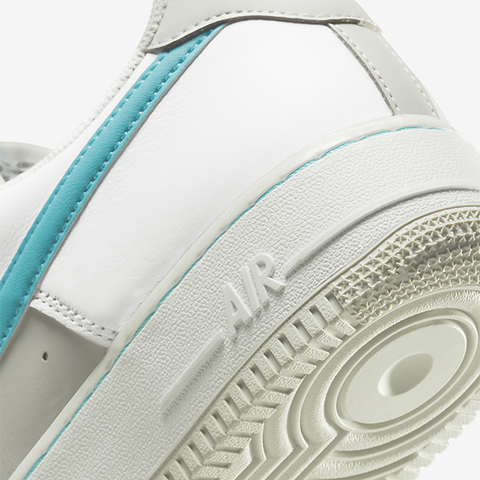 Nike Air Force 1 07 LV8