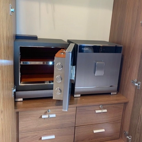 Két sắt Philips SBX701 – 4B0