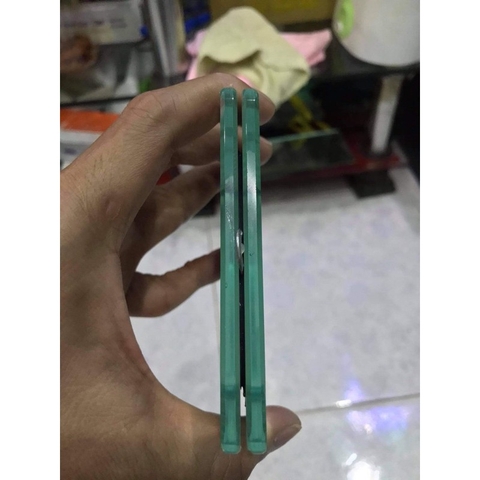 Kính kè cá la hán - Kính Kè IPAD cao cấp (10x16cm) giúp cá sung khỏe (Hàng Công Ty)