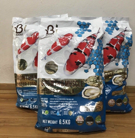 THỨC ĂN CÁ KOI GROWTH VÀ MUSCLE FORMULA BOOST SAKURA 6,5kg - Protein Hàu (gói trắng xanh biển)