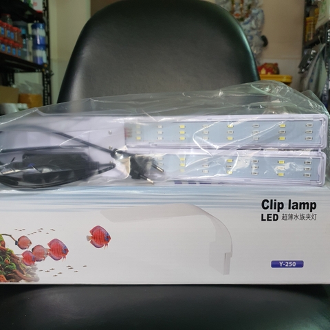 Đèn Hồ Cá Clip Lamp Led Y-250 Trắng/ Xanh/ 3 Màu