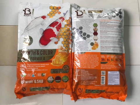 THỨC ĂN CÁ KOI GROWTH VÀ COLOR HONEY FORMULA BOOST - SAKURA BAO 6,5kg MẬT ONG