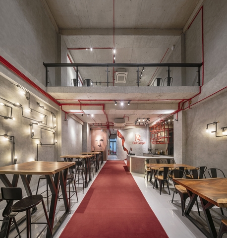 RED CARPET BISTRO & LOUNGE