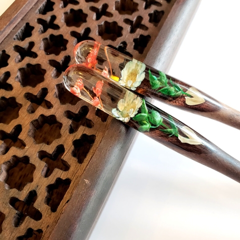 TRÂM CÀI TÓC GỖ - RESIN SNOWY - ĐUÔI 1 THỎ