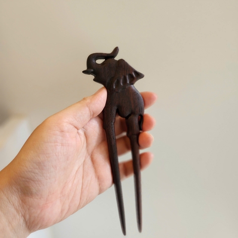 TRÂM CÀI TÓC GỖ CON VOI