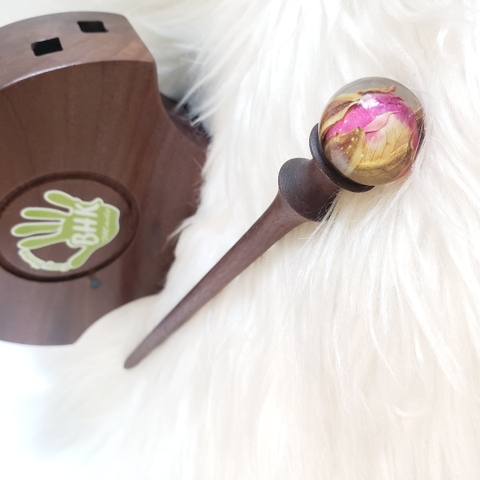 TRÂM GỖ-RESIN & CẦU 25MM /  HOA HỒNG