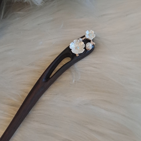 TRÂM CÀI TÓC ĐÍNH HOA - HẠT BẸT