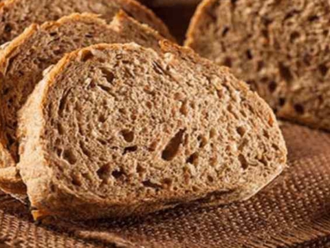 Tự làm bánh mì ngũ cốc nguyên cám đơn giản bằng nồi chiên không dầu