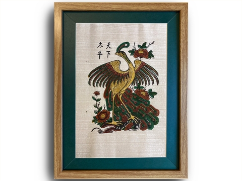 Tranh Đông Hồ Chim Công Thiên Hạ Thái Bình Khung Kính 30cm x 40cm