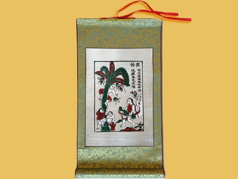 Tranh Đông Hồ Hứng Dừa Bồi Lụa 30cm x 55cm