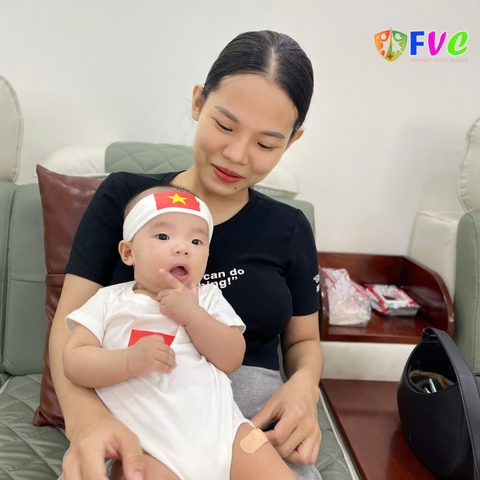 Hướng dẫn chi tiết về trẻ mới sinh tiêm mũi gì để bảo vệ sức khỏe