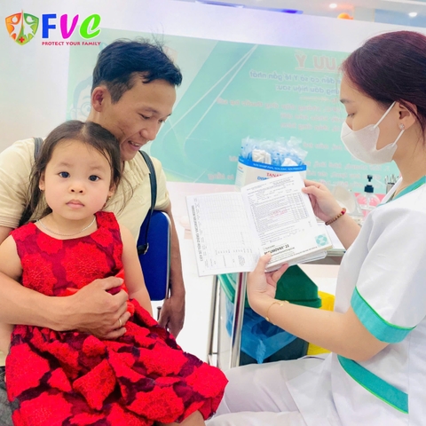 Bé gái nguy kịch do biến chứng sởi, cha mẹ cần cảnh giác biểu hiện sau