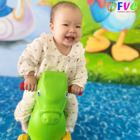Những bệnh trẻ thường mắc lúc giao mùa từ xuân sang hè