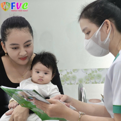 Gia tăng bệnh nhi mắc bệnh truyền nhiễm: cần đưa trẻ đi tiêm phòng vaccine