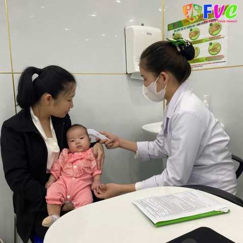 Mỗi năm, hàng trăm nghìn trẻ ở nước ta phải nhập viện, hàng nghìn ca cấp cứu do tiêu chảy cấp