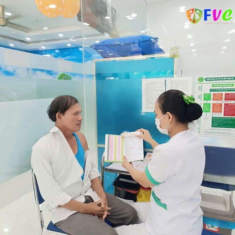 Sốt xuất huyết nguy kịch chỉ sau vài ngày