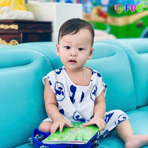 Biểu hiện viêm tai giữa ở trẻ – Cha mẹ nên biết