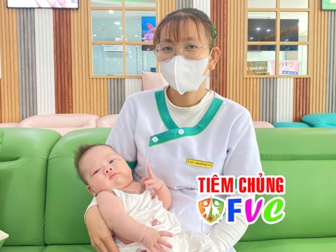 Tiêm 6 trong 1 cho bé khi nào? Những điều ba mẹ cần biết