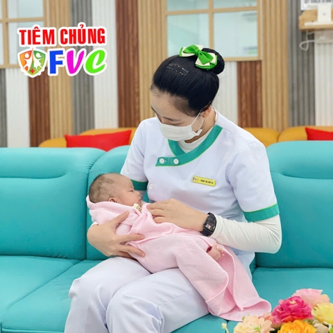 Trẻ mấy tháng tiêm sởi? Lịch tiêm và những lưu ý ba mẹ cần biết