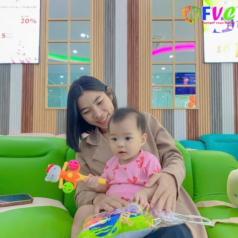 Phụ nữ mang thai tiêm vacxin gì và tầm quan trọng cần phải tiêm