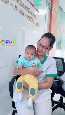 Giao mùa trẻ chảy nước mũi, sốt, ho…cha mẹ cần biết cách chăm sóc đúng này