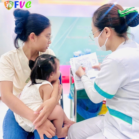 Tiêm vaccine HPV – Lá chắn vàng ngăn ngừa ung thư cổ tử cung
