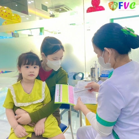 Tiêm 6 trong 1 có cần tiêm viêm gan B và câu trả lời