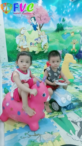 Trẻ nôn, tiêu chảy nên xử trí và ăn uống thế nào là đúng cách?