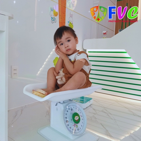 Tiêm vacxin cho trẻ sơ sinh đến 6 tuổi và những lưu ý