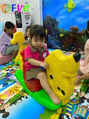 Sốc nhiệt ở trẻ mùa nóng và cách dự phòng