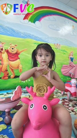 Chủ động tiêm vaccine phòng bệnh truyền nhiễm mùa hè