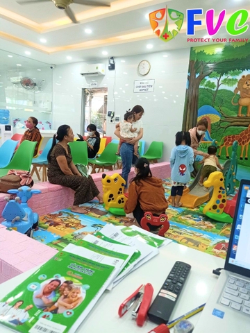 Hướng dẫn cha mẹ những điều cần biết khi đưa trẻ đi tiêm chủng